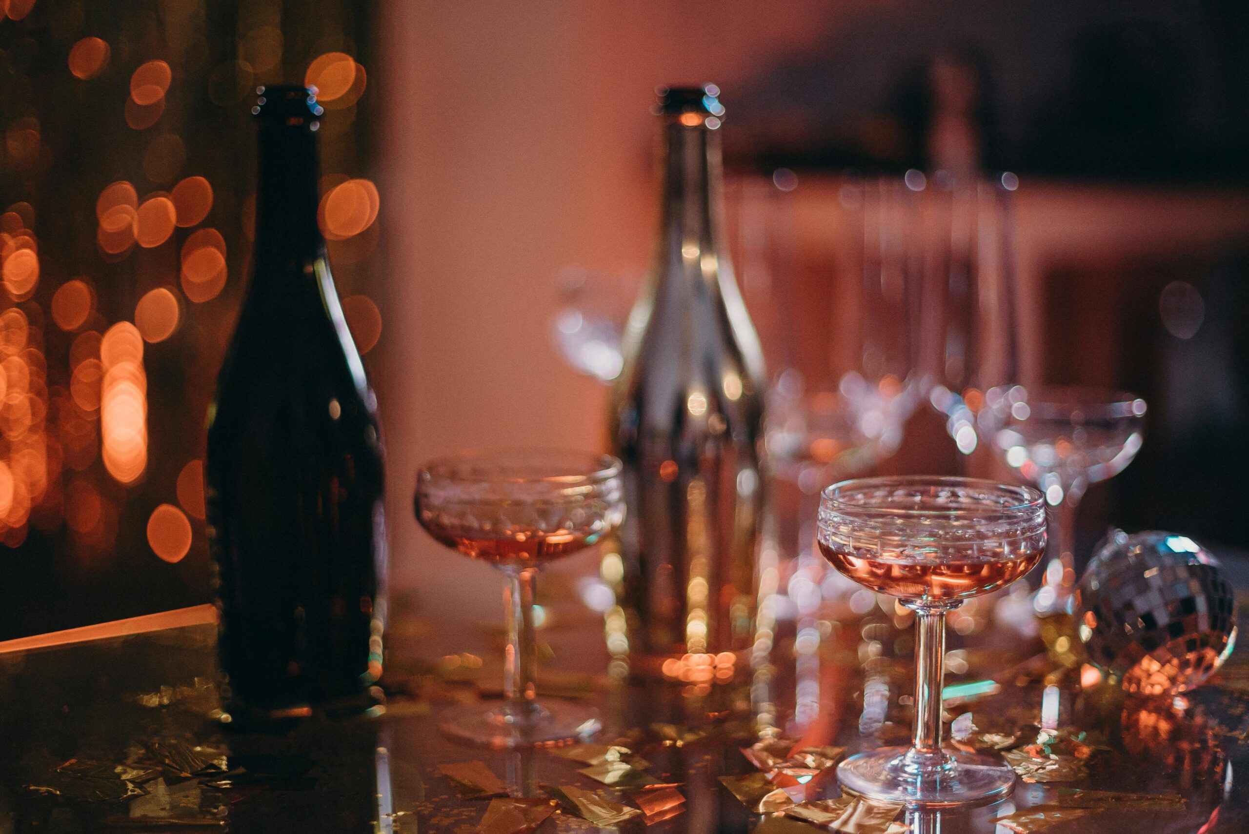 Bubbles without the Buzz: Festive & Natural Mocktails for Your Celebration