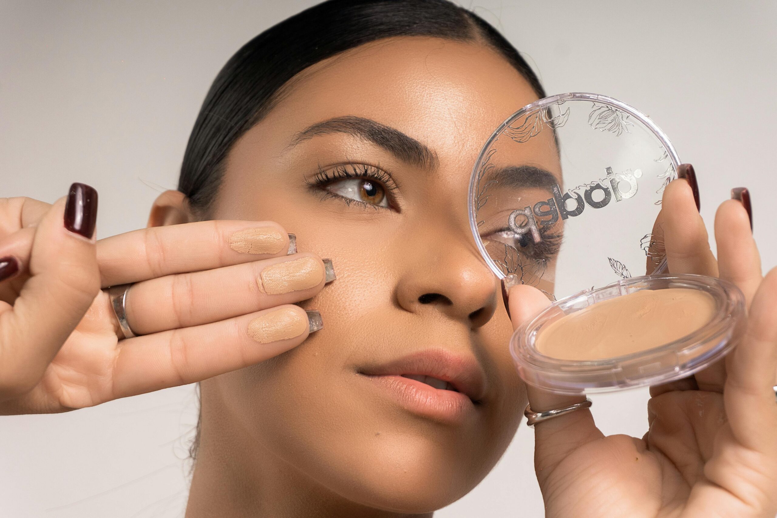 The Invisible Veil: Decoding Your True Skin Undertone for a Flawless Match