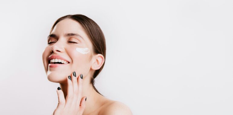 The Dermal Code: High-Leverage "Dos and Don’ts" for Cellular Resilience