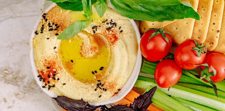 The Mid-Day Reset: High-Volume, Low-Calorie Prototypes for Cognitive Clarity