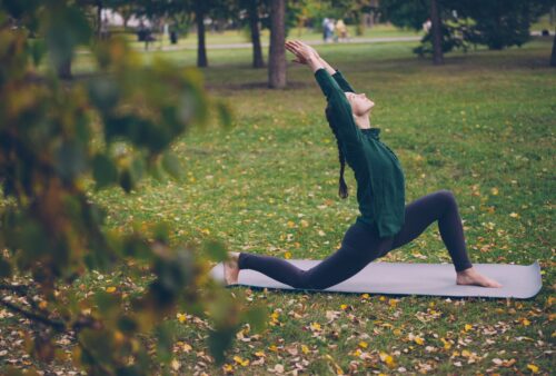 The Pollen Protocol: How to Master Outdoor Movement Without the "Allergy-Inflate"