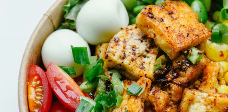 The Satiety Blueprint: Engineering 3 Filling Meals Under 500 Calories