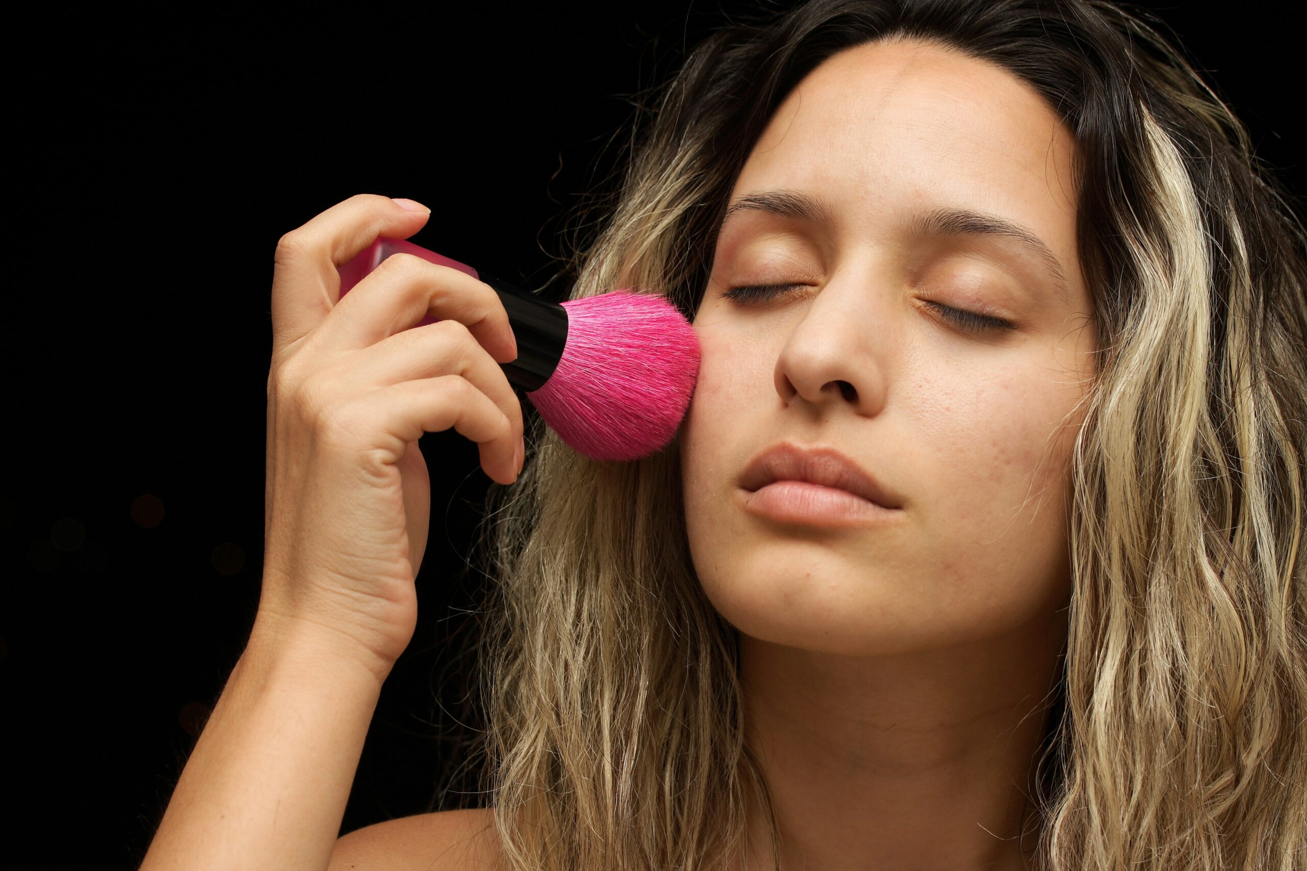 The Strategic Glow: Engineering a High-Fidelity Natural Makeup Architecture