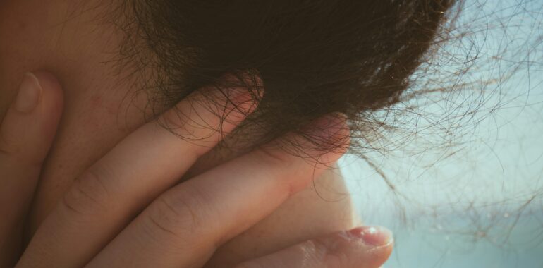 The Dermal Reset: 3 Strategic Anchors for Managing Chronic Folliculitis