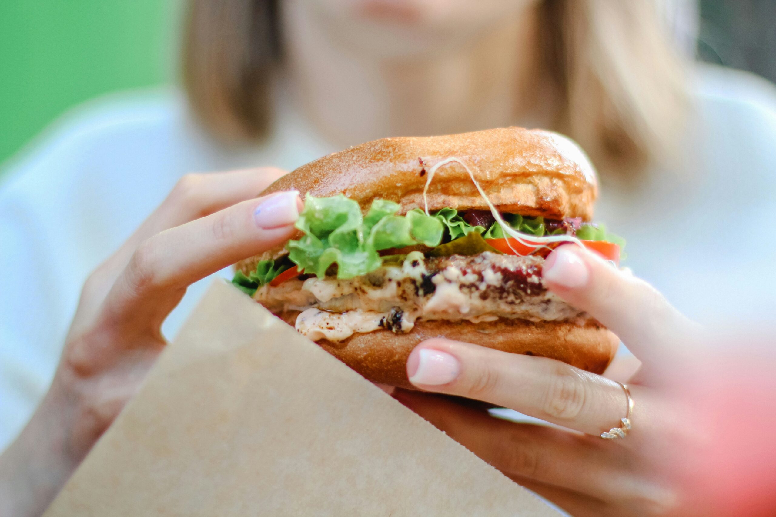 The Burger Evolution: Crafting the Ultimate White Cheddar and Spinach Chicken Burger