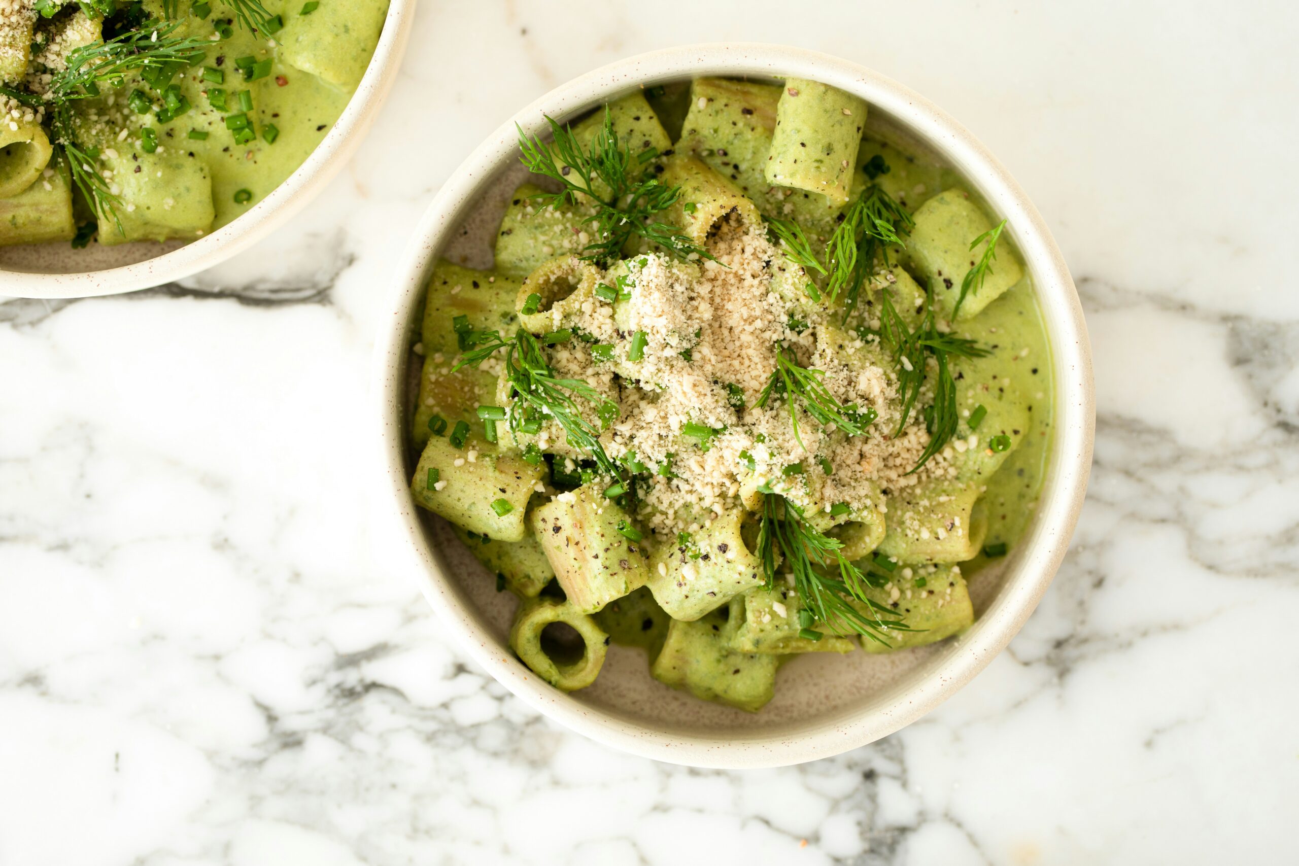 The Green Cream Revolution: Master the Velvet Texture of Avocado and Greek Yogurt Pasta