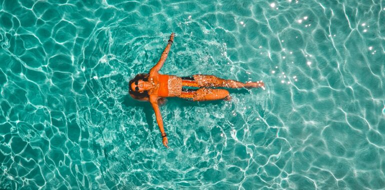 Making a Splash: Your Personal Roadmap to Easy, Fun Swimming Pool Exercises