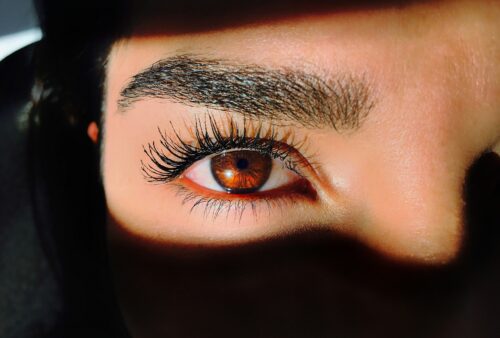 The Laminated Look for Less: Mastering the "Soap Brow" Hack