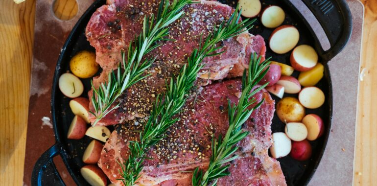 The Golden Standard: Master the Art of Healthy Garlic Steak and Potatoes