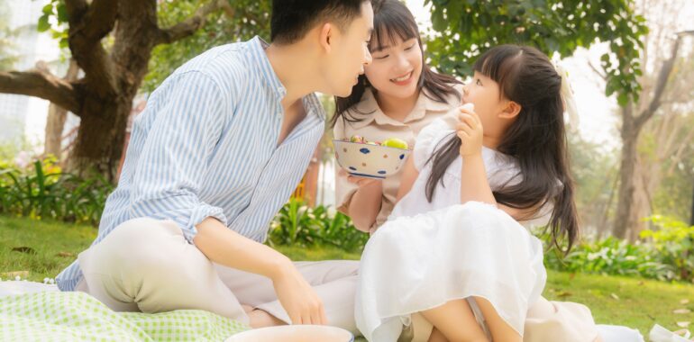 The Refreshing Reset: 4 High-Vibrancy, Healthy Summer Snacks for the Whole Family