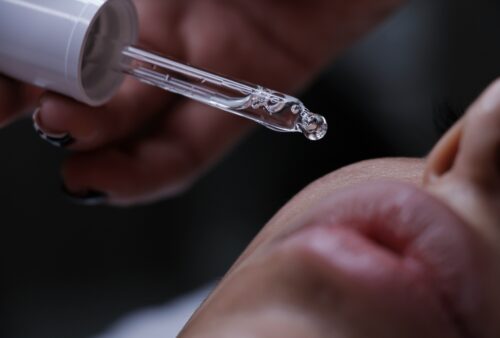 The Hydration Matrix: What Is Hyaluronic Acid and Why Is Everyone Using It?