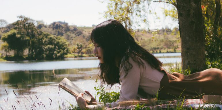 The Literary Sanctuary: How to Fit Deep Reading Into a Packed Schedule for Elite Cognitive Gains