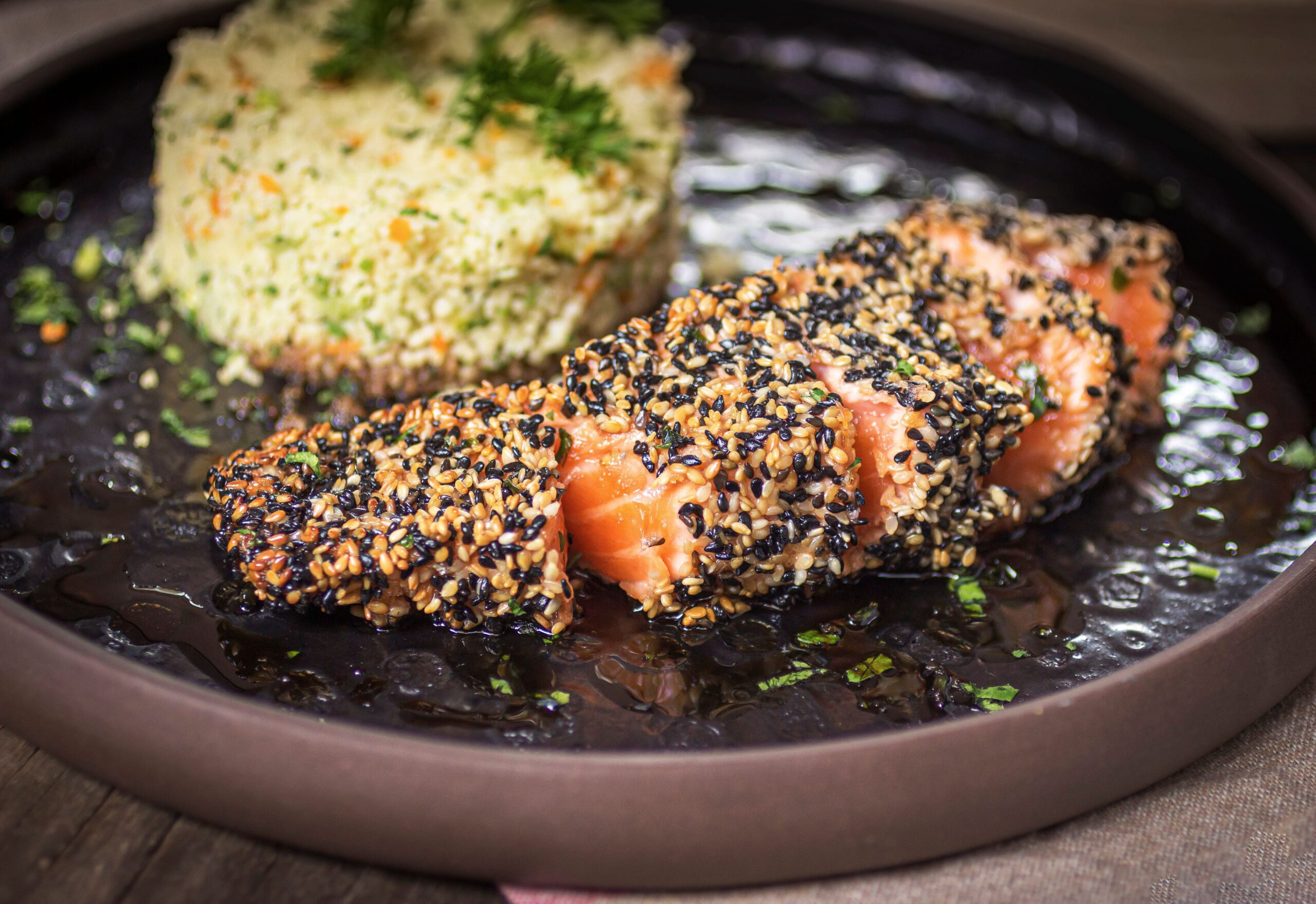 The Lightness Protocol: 3 Anti-Bloat Dinners for Metabolic Clarity and a Flat Stomach