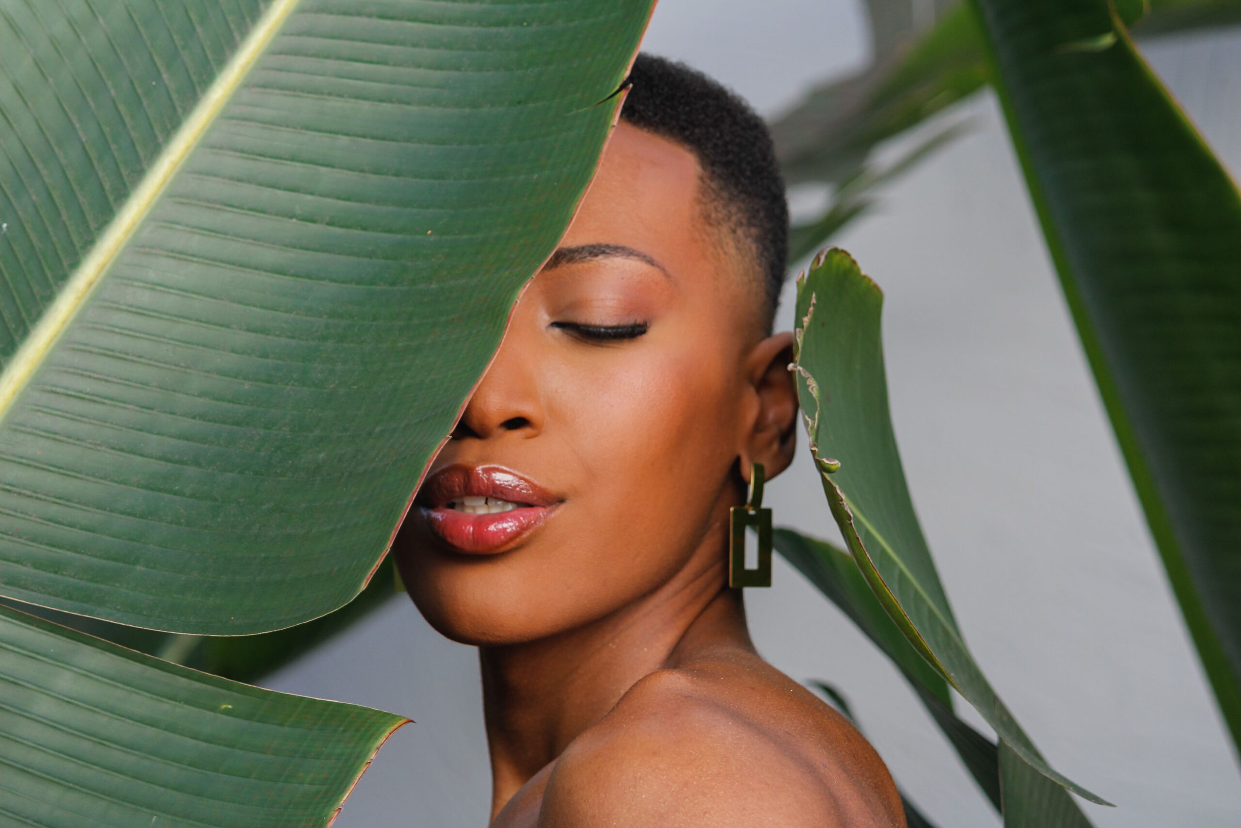 Stop Wasting Money on Toxic Makeup. Look For These 4 Ingredients Instead