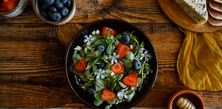 The Berry Symphony: Vibrant, Lettuce-Free Salad Recipes for Ultimate Satiety