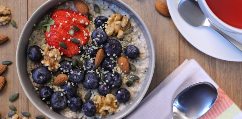 Why Your Brain Feels Foggy: 9 Science-Backed Ways to Eat for Sharp Concentration and Memory
