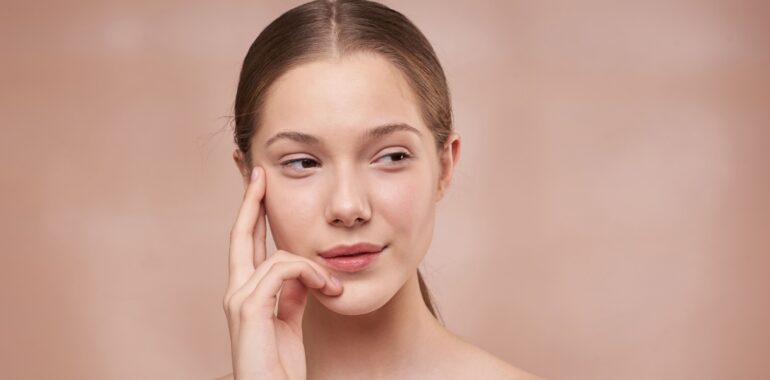 5+ Benefits of Holistic Skincare Approach- Achieve Glass Skin With These Secrets
