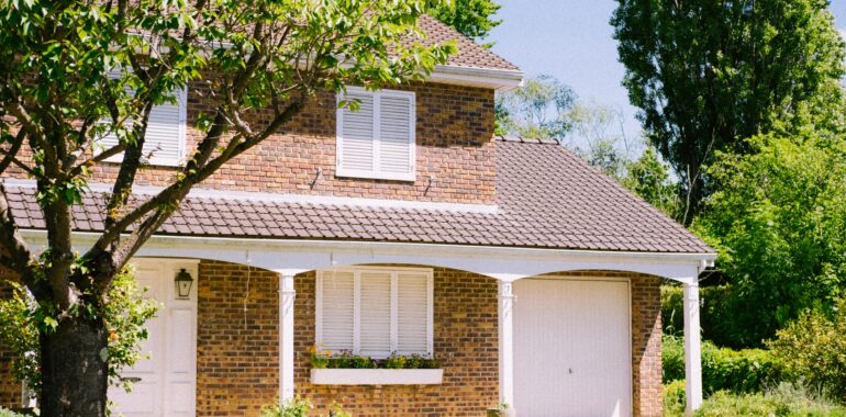 Is Your Roof Trying to Tell You Something? Signs It’s Time to Replace It