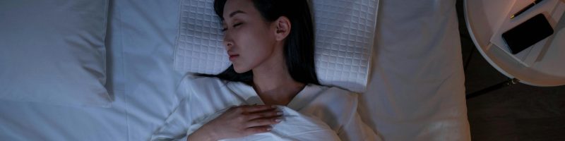 The Sunset Seal: Why Closing Your Kitchen 3 Hours Before Bed is the Ultimate Metabolic Reset