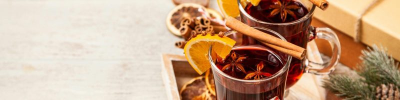 Festive Sips: Natural Mocktails and Warm Elixirs for Gathering